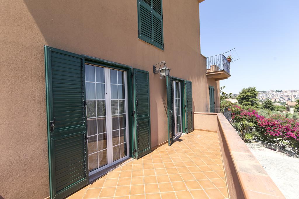 Country Sicily Home 파바라 외부 사진